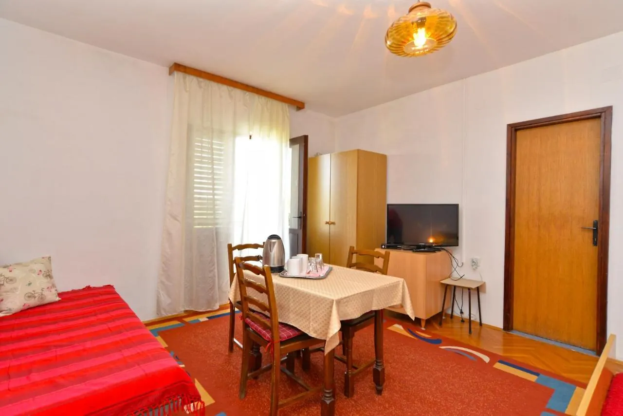 App & Rooms Rovinj 1068 Pensionat