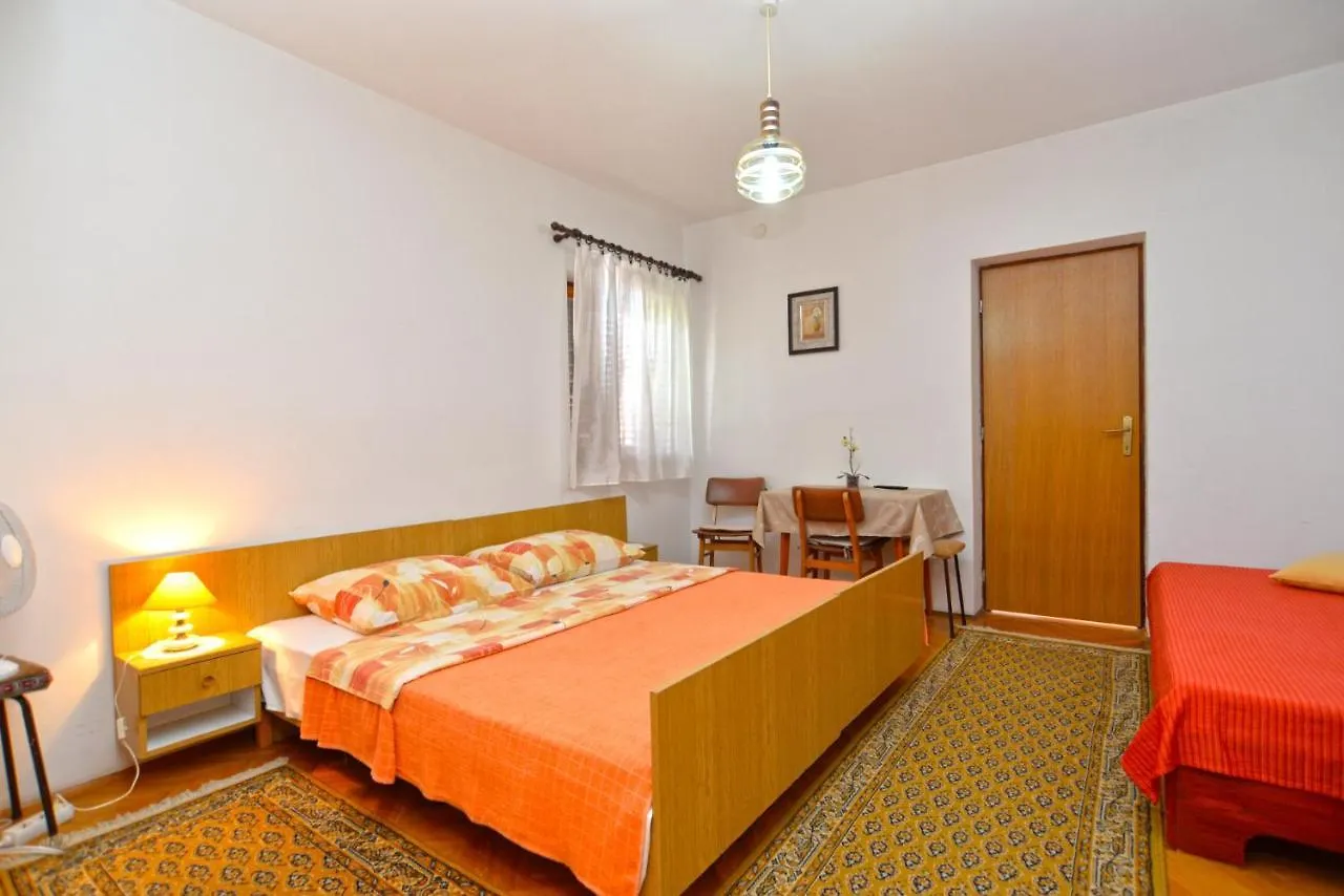 App & Rooms Rovinj 1068 Pensionat